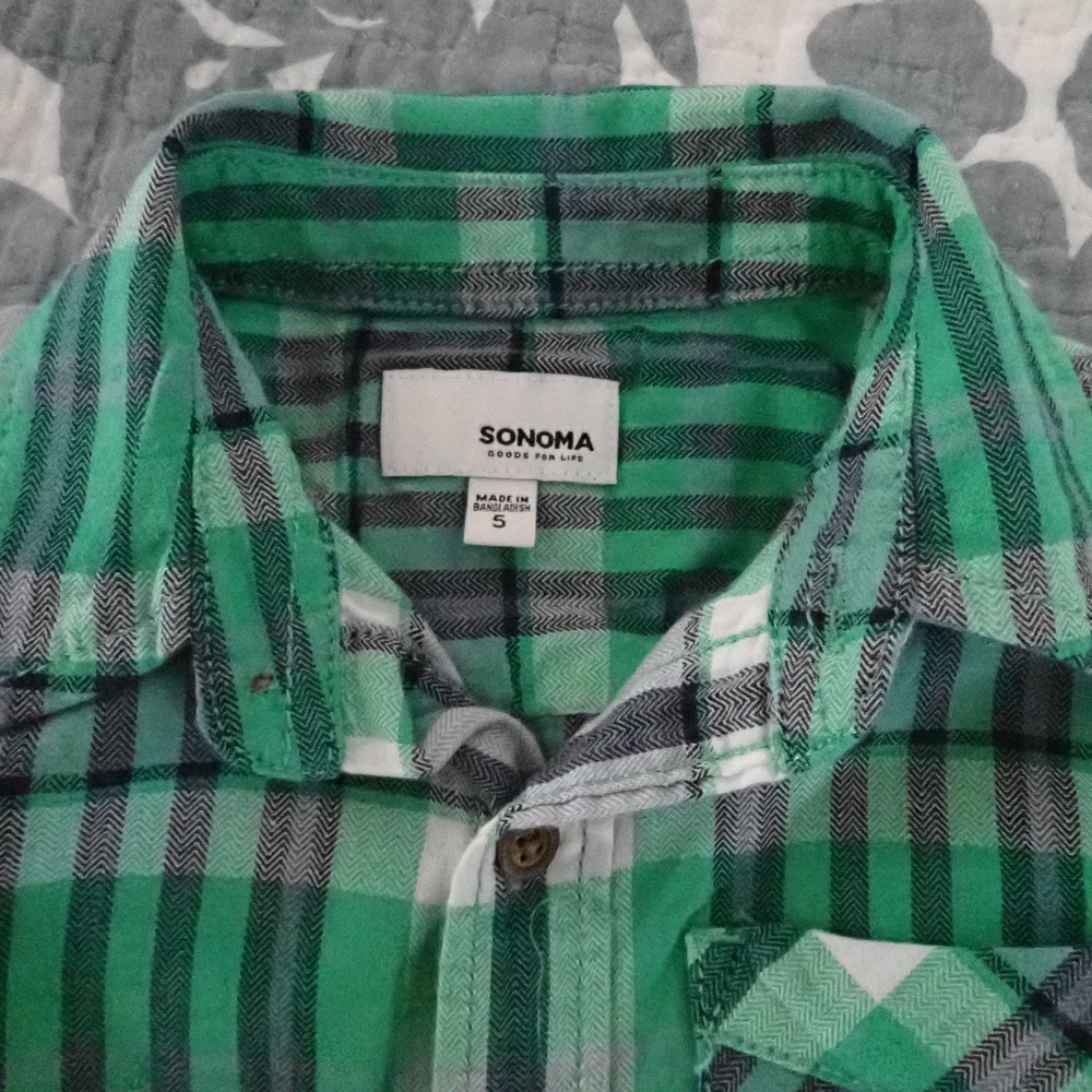 Sonoma Button down long sleeve shirt